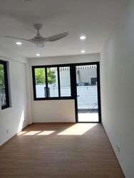 Serangoon Park (D13), Terrace #559196381